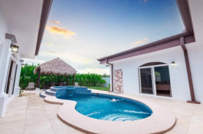 Villa Barcelona By Vacation Pura Vida